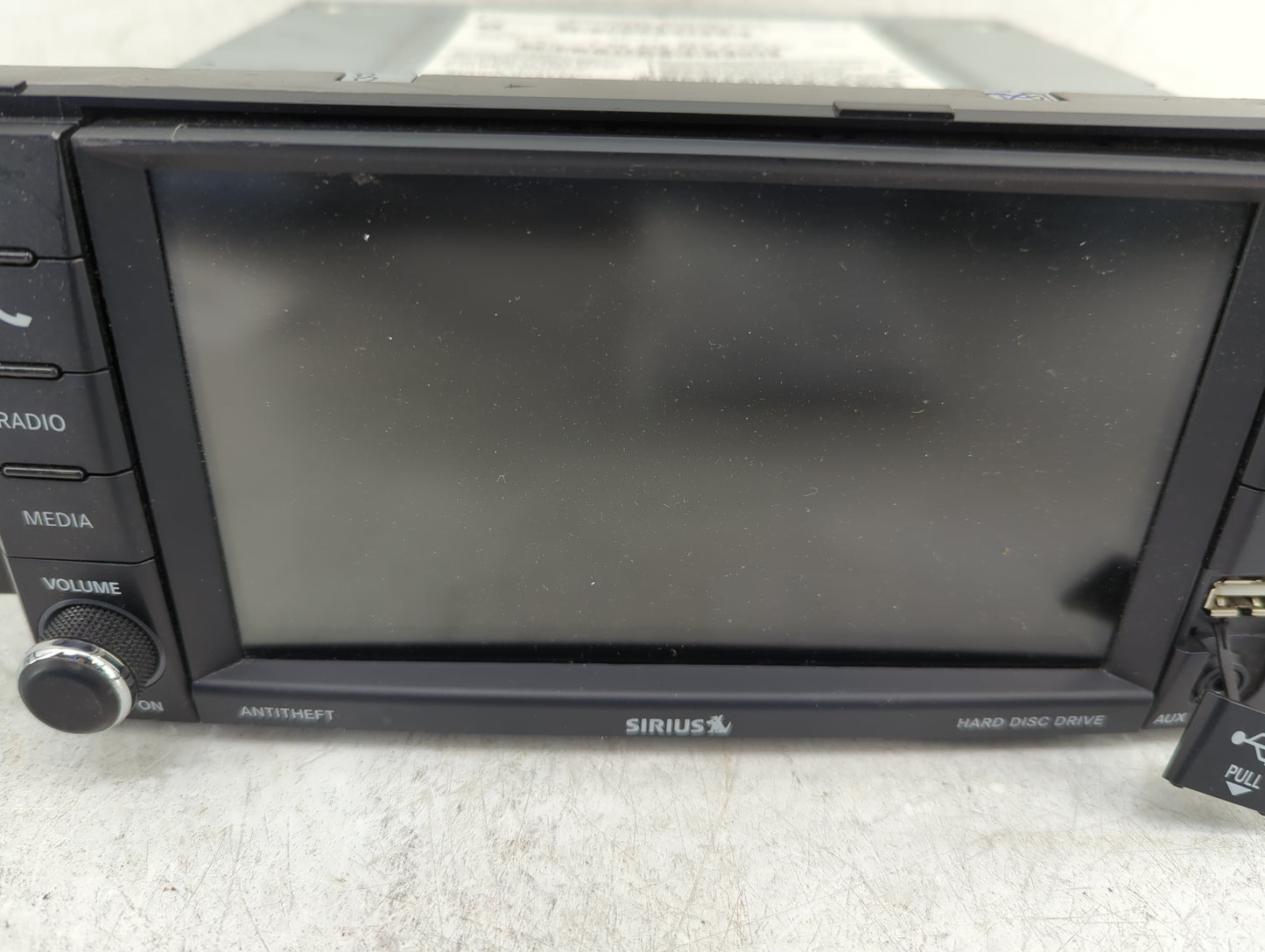2014 Chrysler Town and Country Radio AM FM Cd Player Receiver Replacement P/N:P05091331AE Fits OEM Used Auto Parts - Oemused
