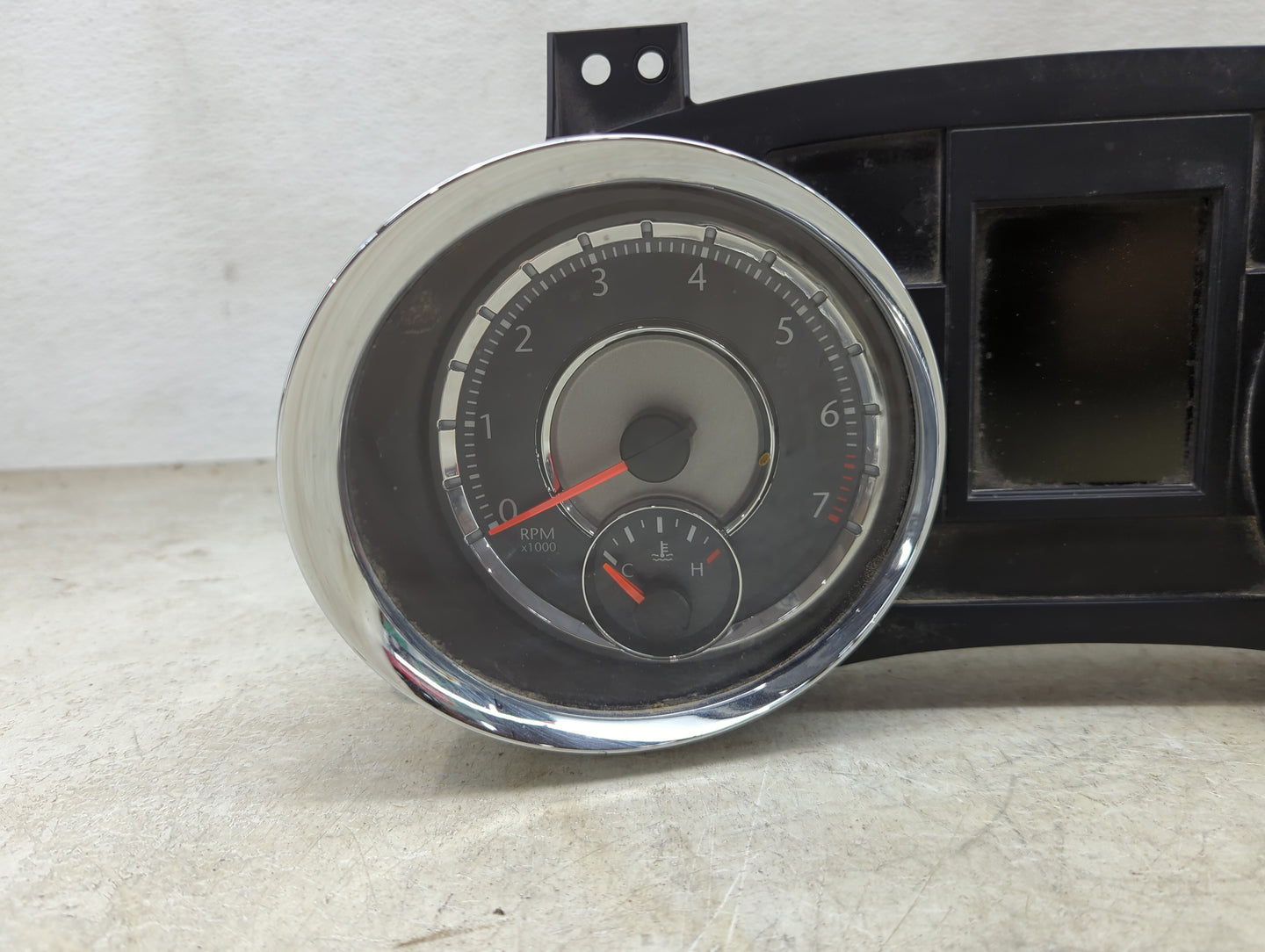 2014 Chrysler Town and Country Instrument Cluster Speedometer Gauges P/N:P56054925AA TE5QI176473126, A2C30086509 Miles: Fits