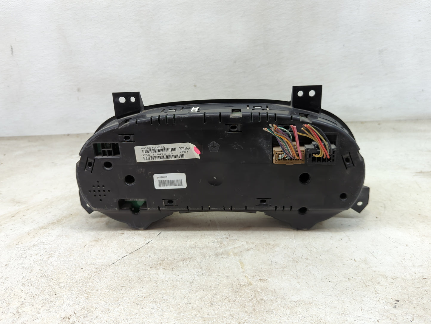 2014 Chrysler Town and Country Instrument Cluster Speedometer Gauges P/N:P56054925AA TE5QI176473126, A2C30086509 Miles: Fits
