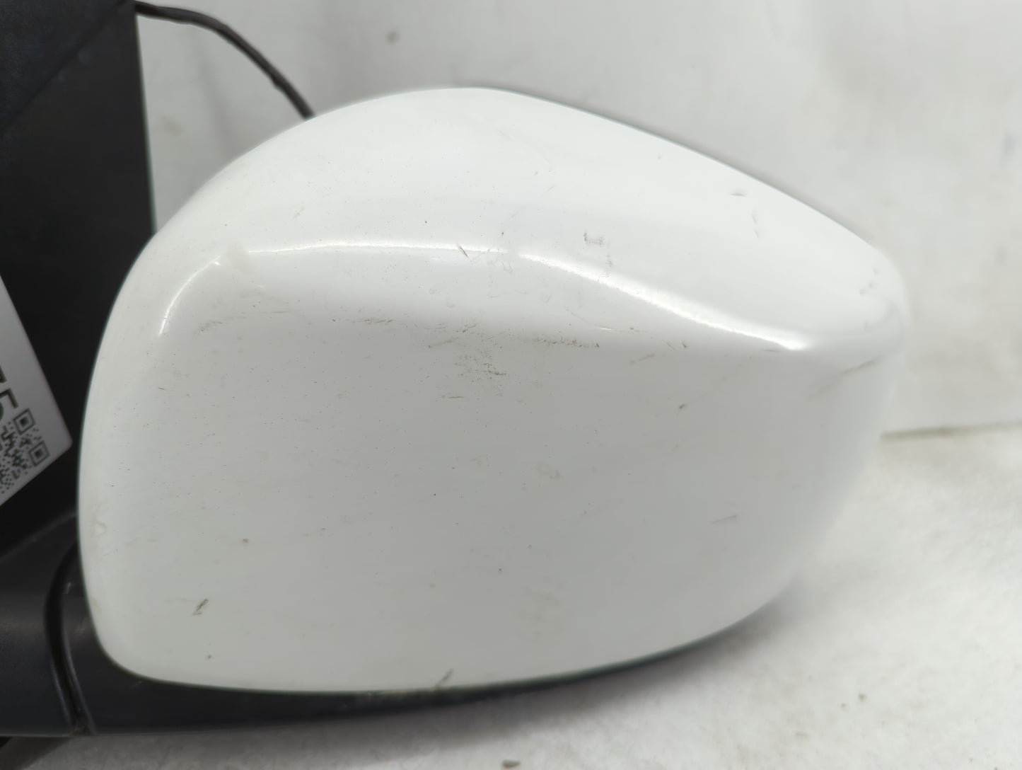 2014 Chrysler Town and Country Driver Side View Mirror - Left Door Mirror OEM Used - Oemusedautoparts1.com