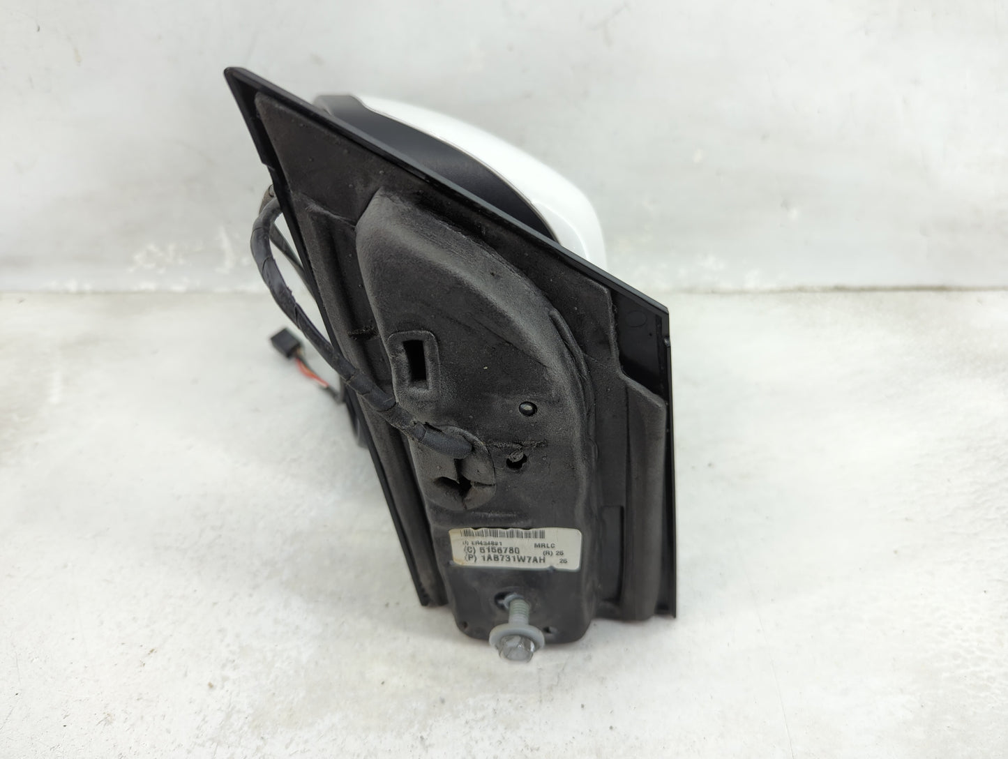 2014 Chrysler Town and Country Driver Side View Mirror - Left Door Mirror OEM Used - Oemusedautoparts1.com