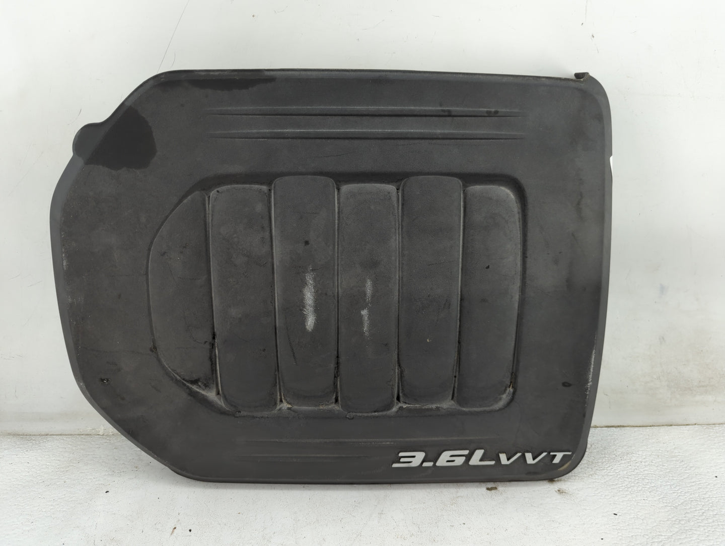 2014 Chrysler Town And Country Engine Cover - Oemusedautoparts1.com