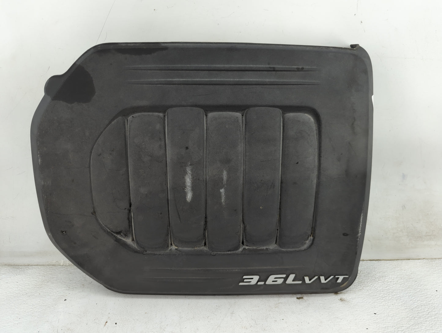 2014 Chrysler Town And Country Engine Cover - Oemusedautoparts1.com