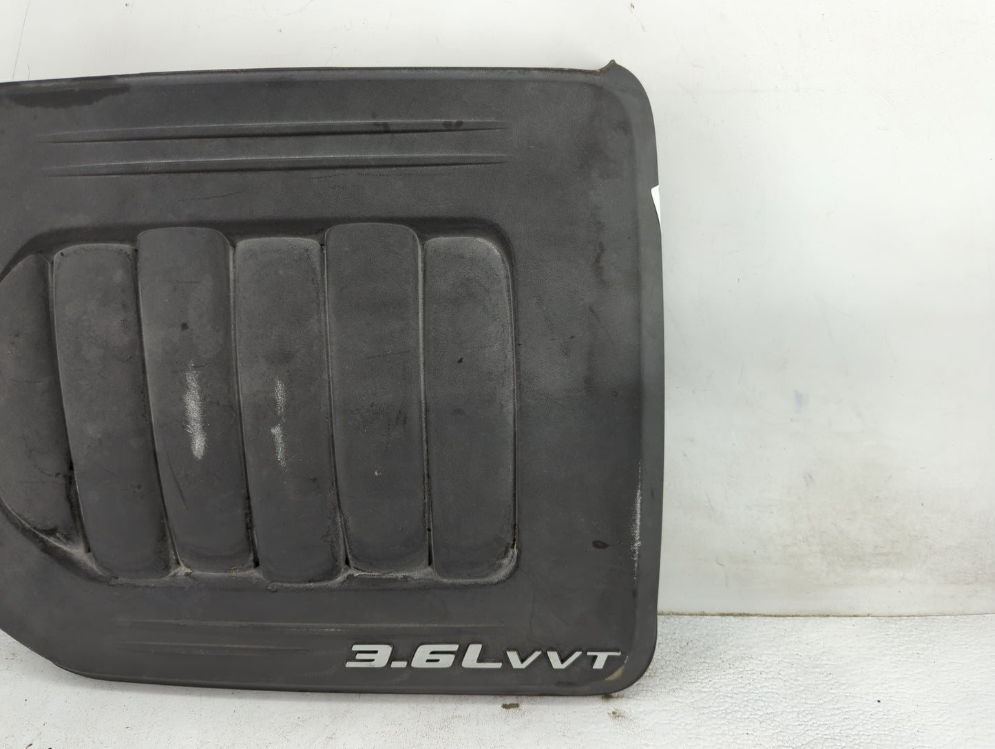 2014 Chrysler Town And Country Engine Cover - Oemusedautoparts1.com