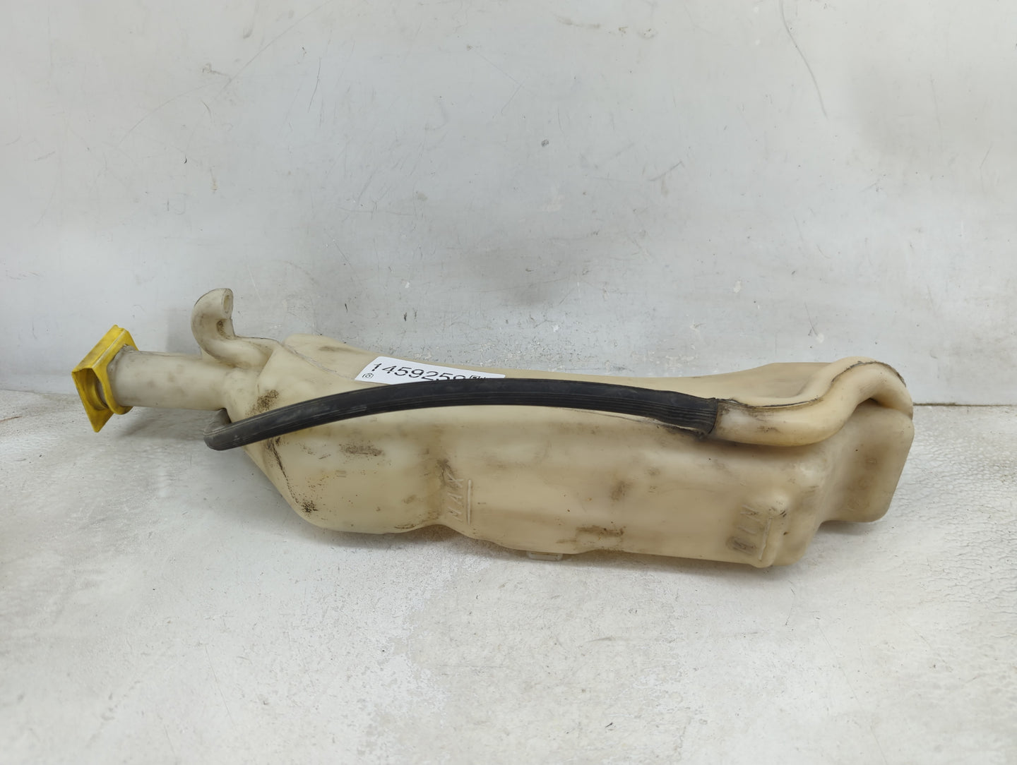 Town And Country Radiator Coolant Overflow Expansion Tank Bottle 1459259 - Oemusedautoparts1.com