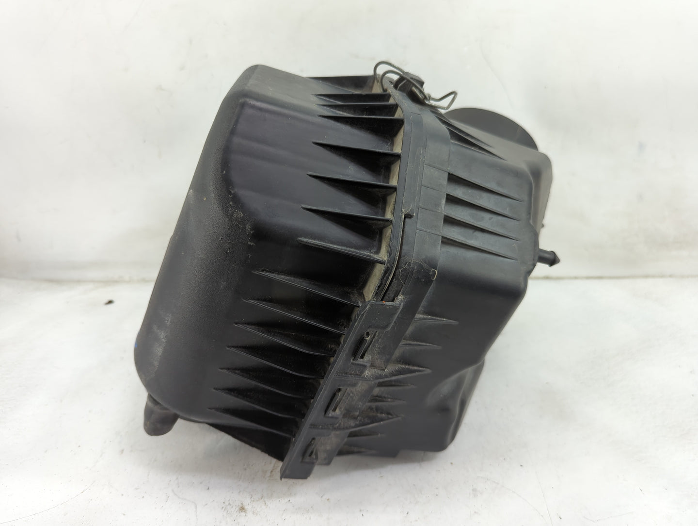 Chrysler Town And Country Air Cleaner Intake-duct Hose Tube 1459611 - Oemusedautoparts1.com