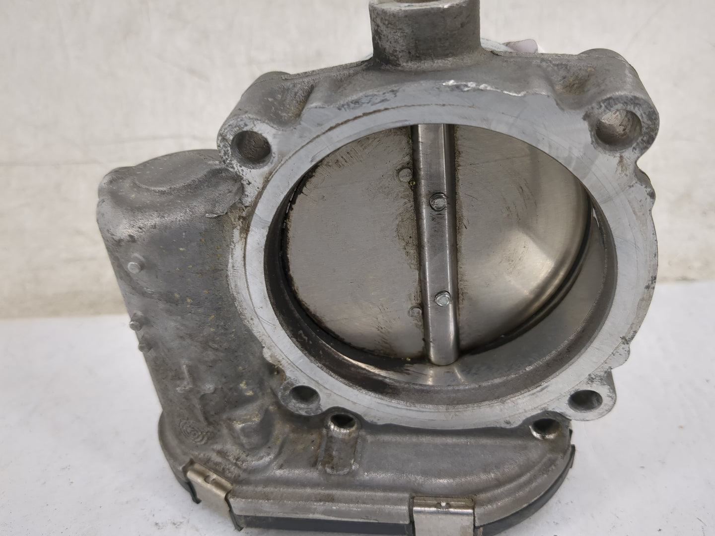 2014 Chrysler Town and Country Throttle Body P/N:05184349AC 0280750570 Fits OEM Used Auto Parts - Oemusedautoparts1.com