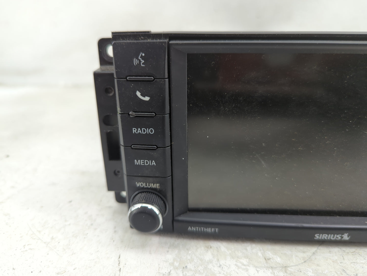 2014 Chrysler Town and Country Radio AM FM Cd Player Receiver Replacement P/N:P05091327AE Fits OEM Used Auto Parts - Oemused