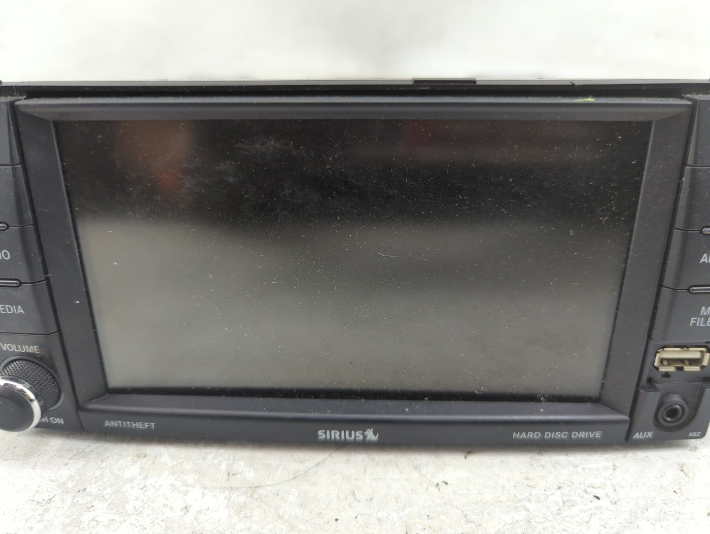 2014 Chrysler Town and Country Radio AM FM Cd Player Receiver Replacement P/N:P05091327AE Fits OEM Used Auto Parts - Oemused