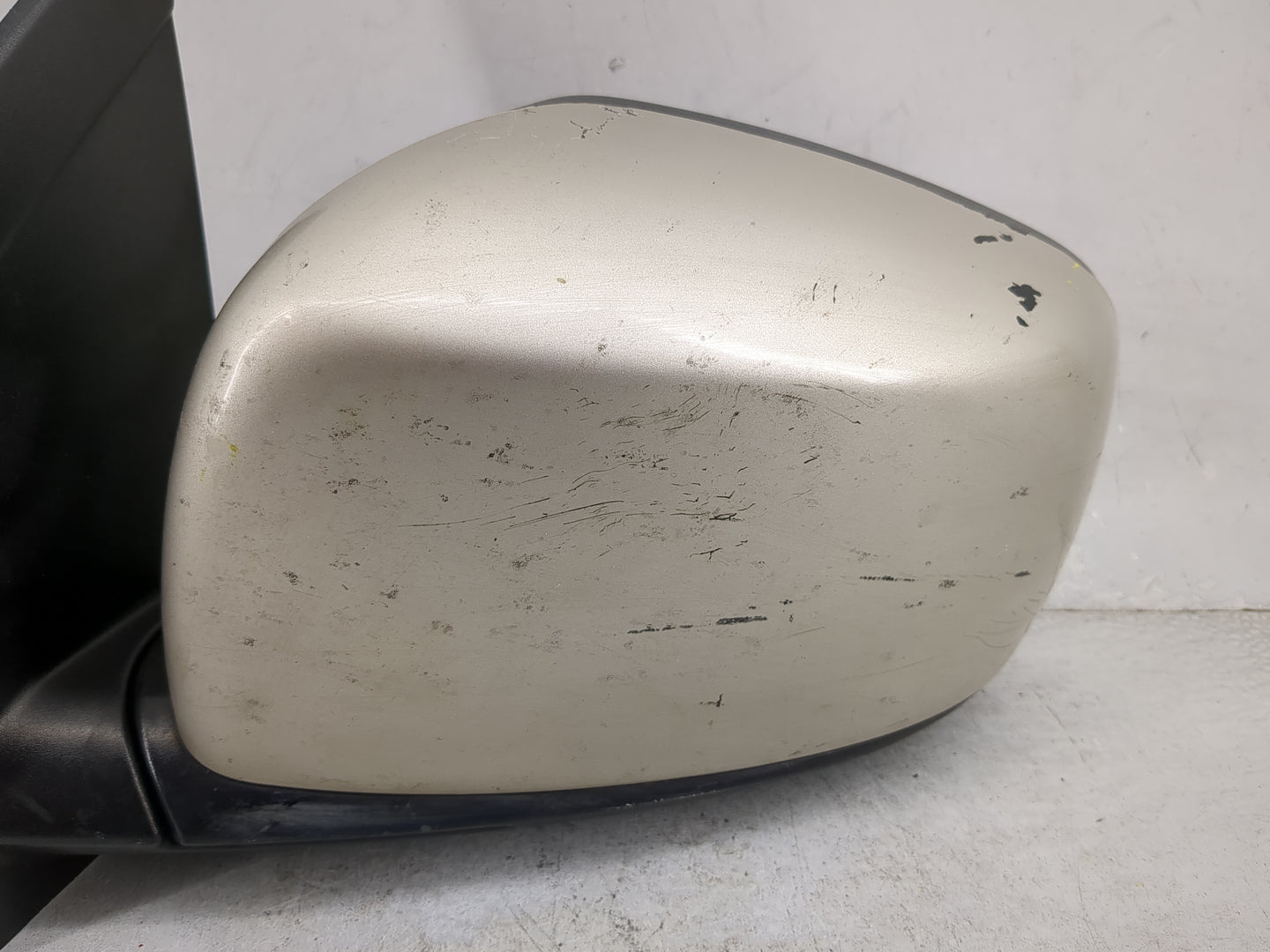 2014 Chrysler Town and Country Driver Side View Mirror - Left Door Mirror OEM Used - Oemusedautoparts1.com