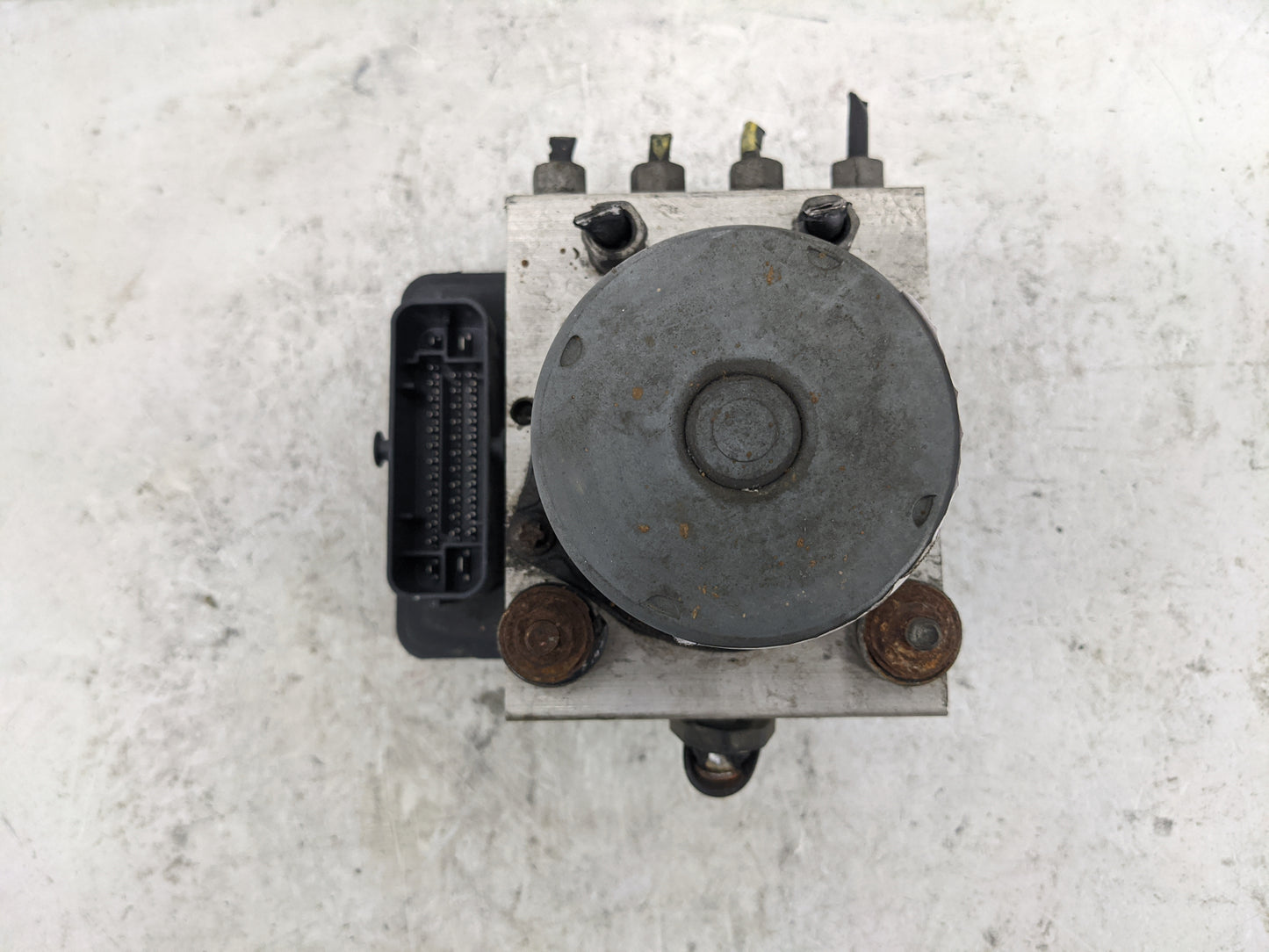 2014 Chrysler Town and Country ABS Pump Control Module Replacement P/N:P68183803AC 68183803AC Fits OEM Used Auto Parts - Oem