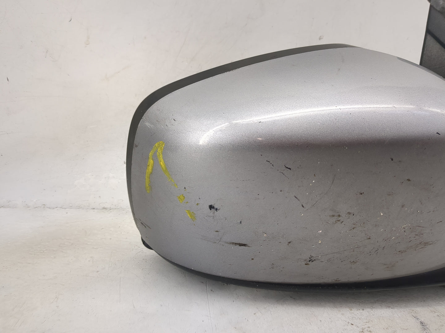 2014 Chrysler Town and Country Passenger Side View Mirror - Right Door Mirror OEM Used - Oemusedautoparts1.com