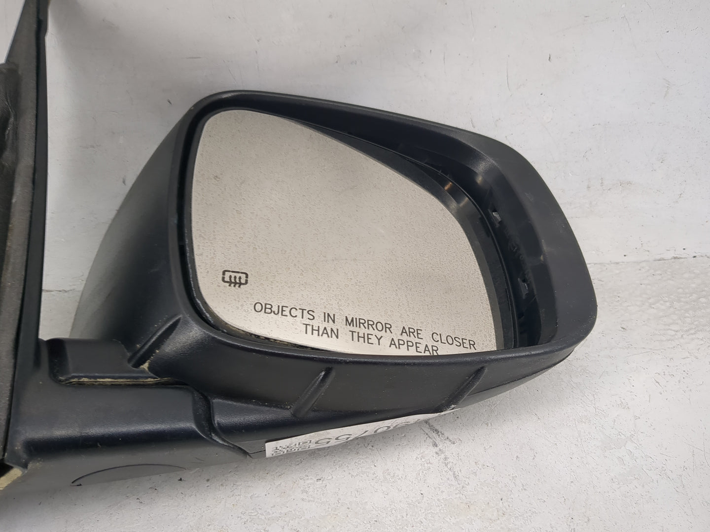 2014 Chrysler Town and Country Passenger Side View Mirror - Right Door Mirror OEM Used - Oemusedautoparts1.com