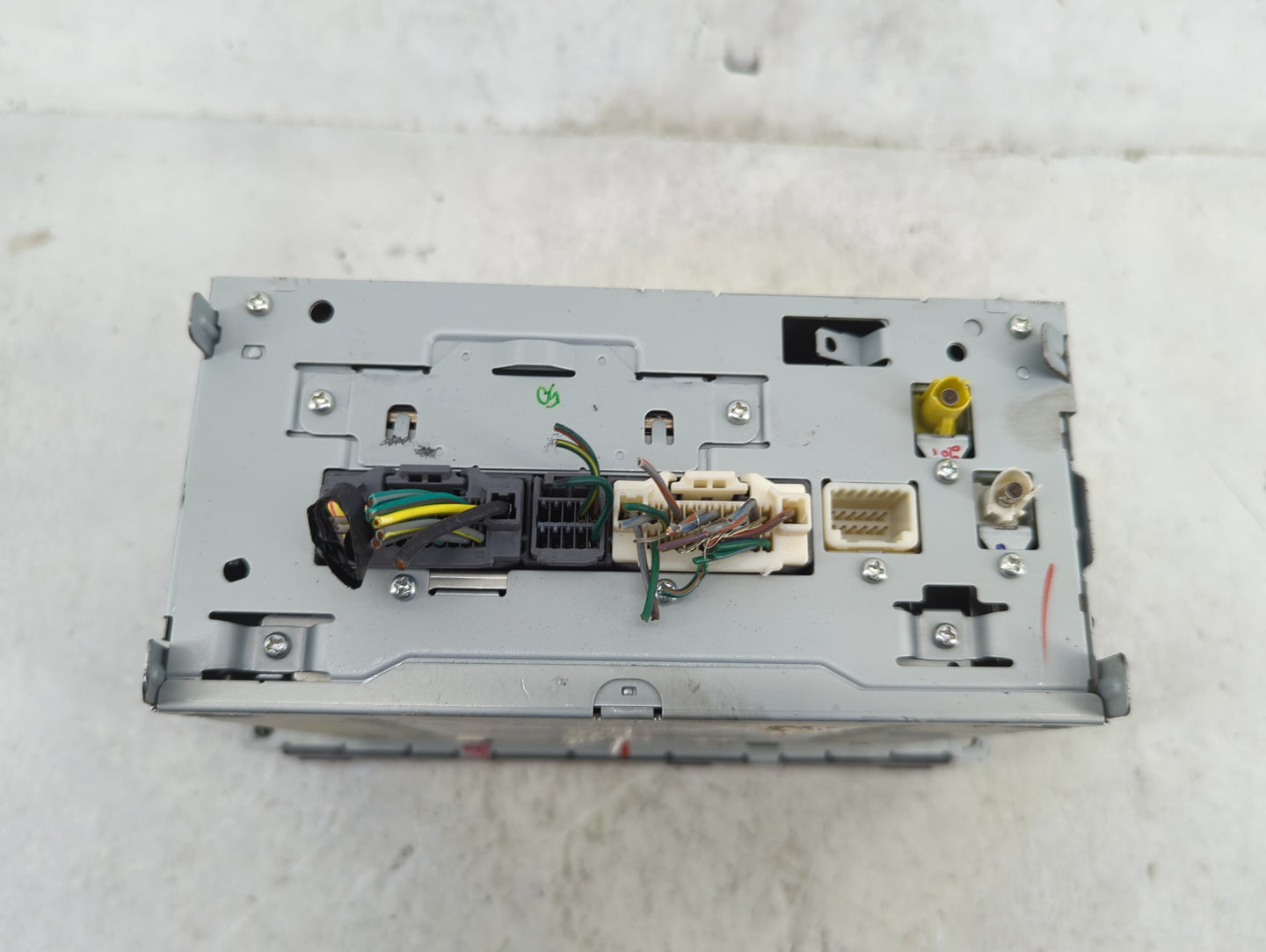 2014 Chrysler Town and Country Radio AM FM Cd Player Receiver Replacement P/N:CN6525RDO100 Fits OEM Used Auto Parts - Oemuse