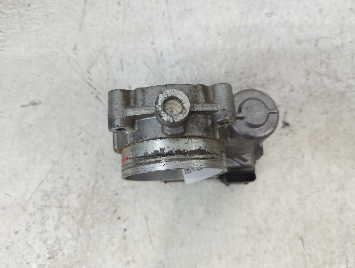 2014 Chrysler Town and Country Throttle Body P/N:05184349AC 0280750570 Fits OEM Used Auto Parts - Oemusedautoparts1.com