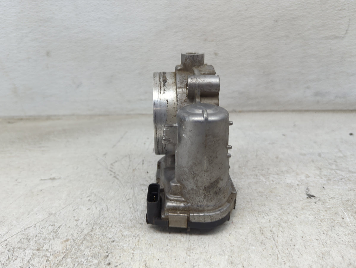 2014 Chrysler Town and Country Throttle Body P/N:05184349AC 0280750570 Fits OEM Used Auto Parts - Oemusedautoparts1.com