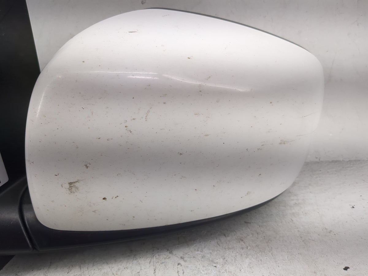 2014 Chrysler Town and Country Driver Side View Mirror - Left Door Mirror OEM Used - Oemusedautoparts1.com