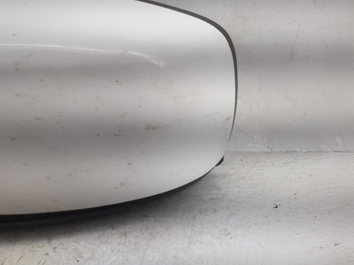 2014 Chrysler Town and Country Driver Side View Mirror - Left Door Mirror OEM Used - Oemusedautoparts1.com
