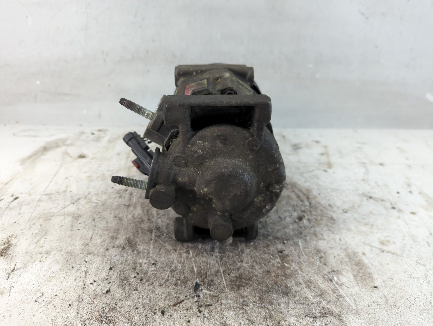 2011-2016 Chrysler Town & Country Air Conditioning A/c Ac Compressor Oem - Oemusedautoparts1.com