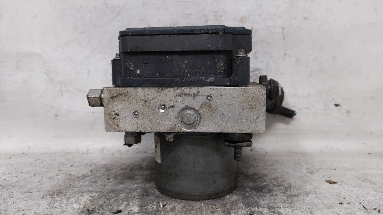 2014 Chrysler Town & Country ABS Pump Control Module Replacement P/N:68183803AC Fits OEM Used Auto Parts - Oemusedautoparts1