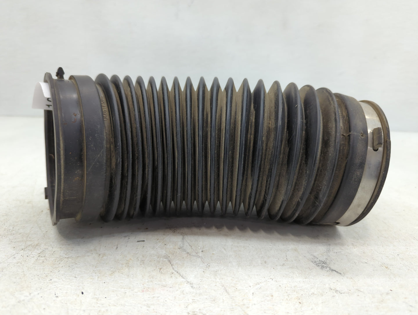 2014 Chrysler Town & Country Air Cleaner Intake Duct Hose Tube - Oemusedautoparts1.com