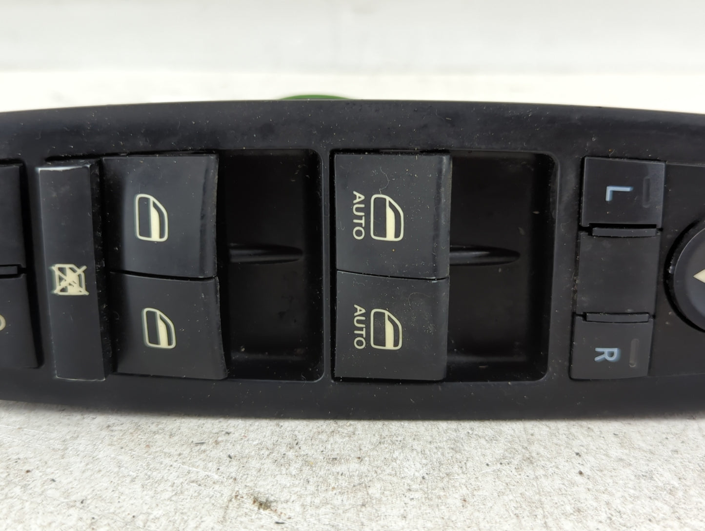 2012-2016 Chrysler Town & Country Master Power Window Switch Replacement Driver Side Left Fits OEM Used Auto Parts - Oemused