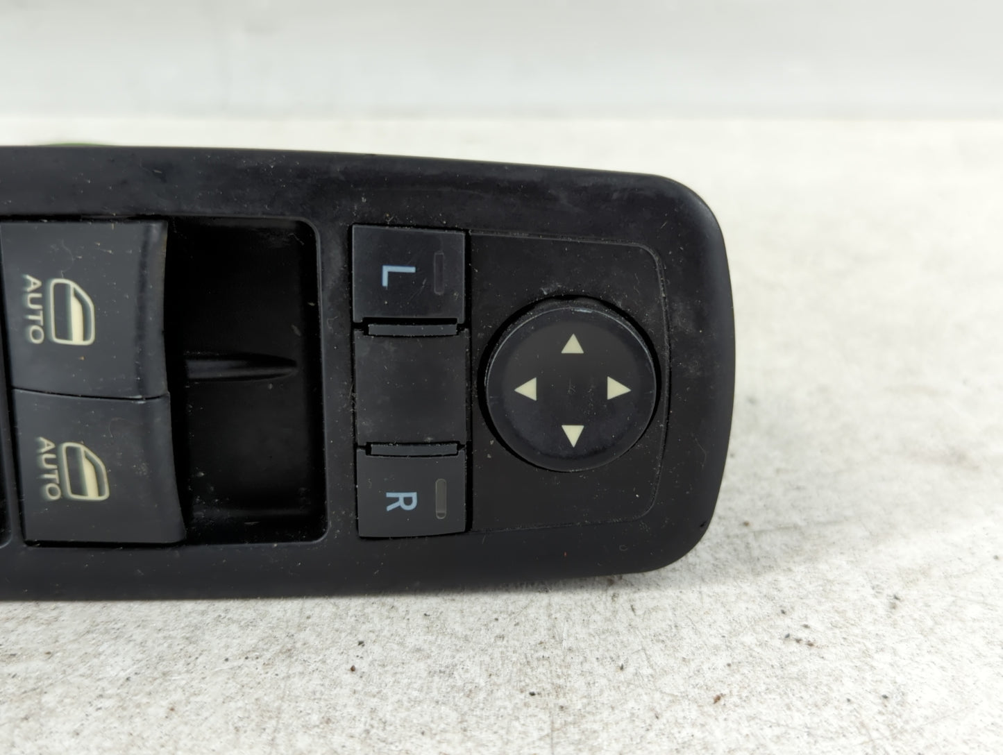 2012-2016 Chrysler Town & Country Master Power Window Switch Replacement Driver Side Left Fits OEM Used Auto Parts - Oemused