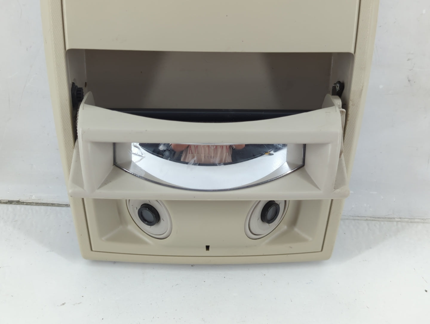 2014 Chrysler Town & Country Overhead Roof Console - Oemusedautoparts1.com