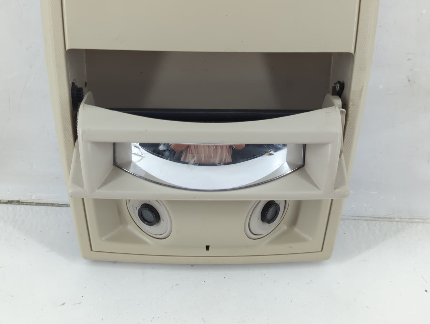 2014 Chrysler Town & Country Overhead Roof Console - Oemusedautoparts1.com