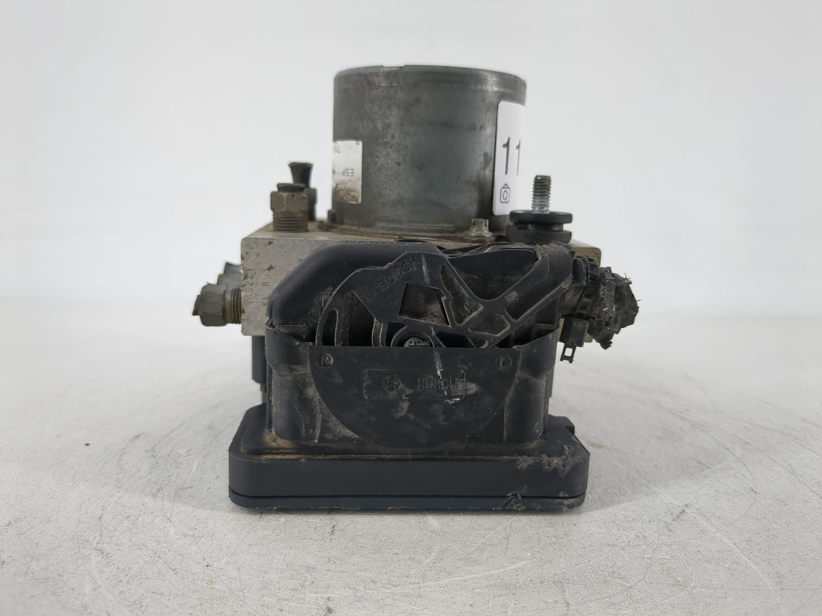2014 Chrysler Town & Country Anti-Lock Brake ABS Pump Module Actuator OEM P/N:P68183803AC Fits OEM Used Auto Parts - Oemused