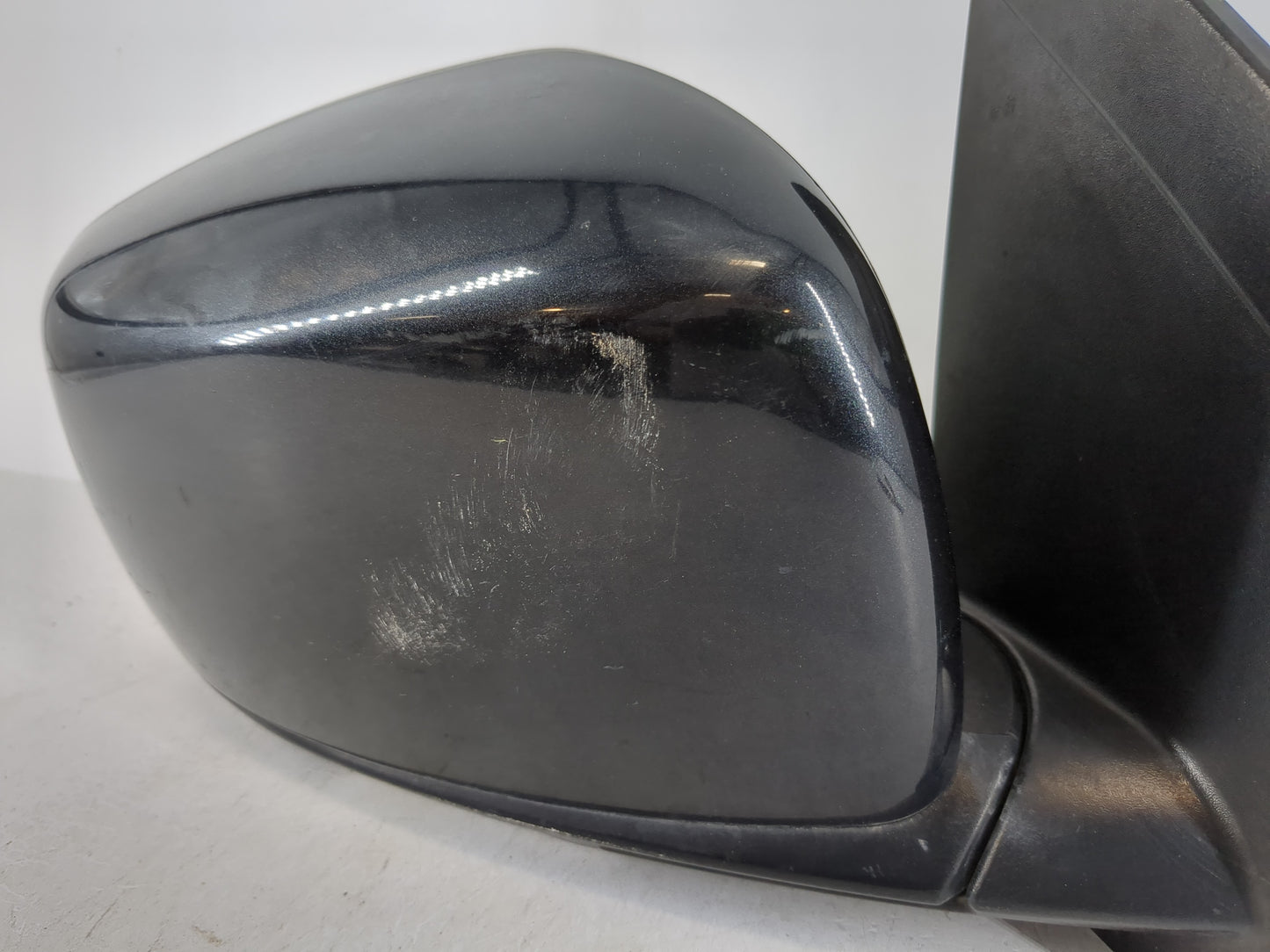 2011-2016 Chrysler Town & Country Passenger Side View Mirror - Right Door Mirror OEM Used - Oemusedautoparts1.com