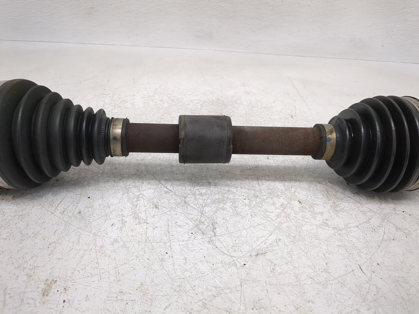 2011-2016 Chrysler Town & Country Axle Shaft Front Driver Cv C/v - Oemusedautoparts1.com