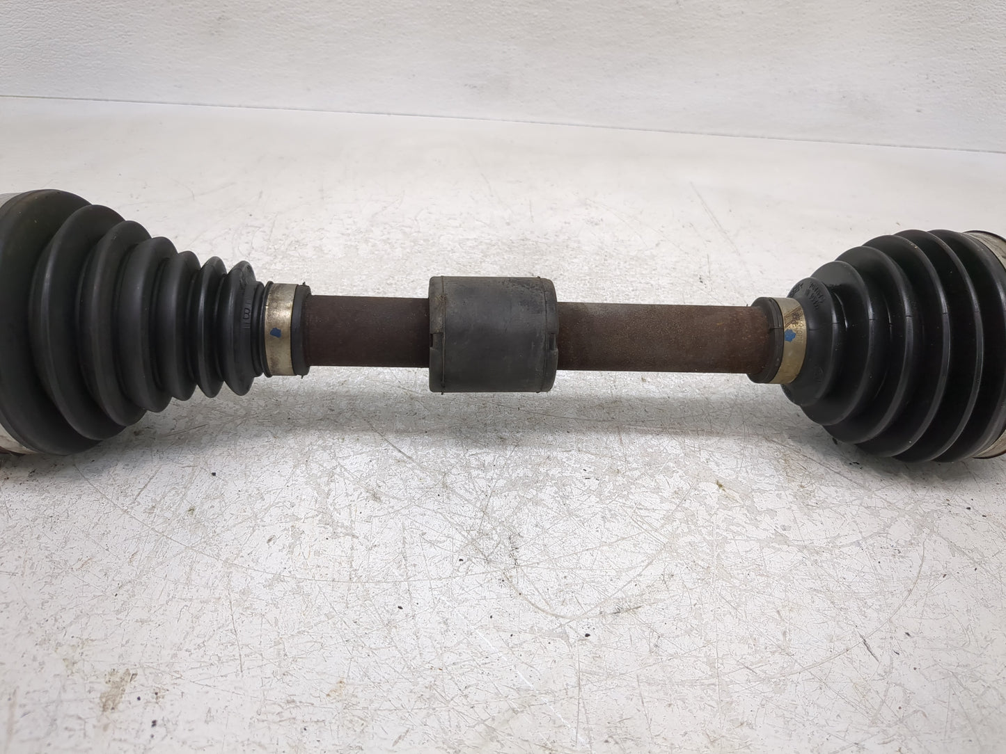 2011-2016 Chrysler Town & Country Axle Shaft Front Driver Cv C/v - Oemusedautoparts1.com