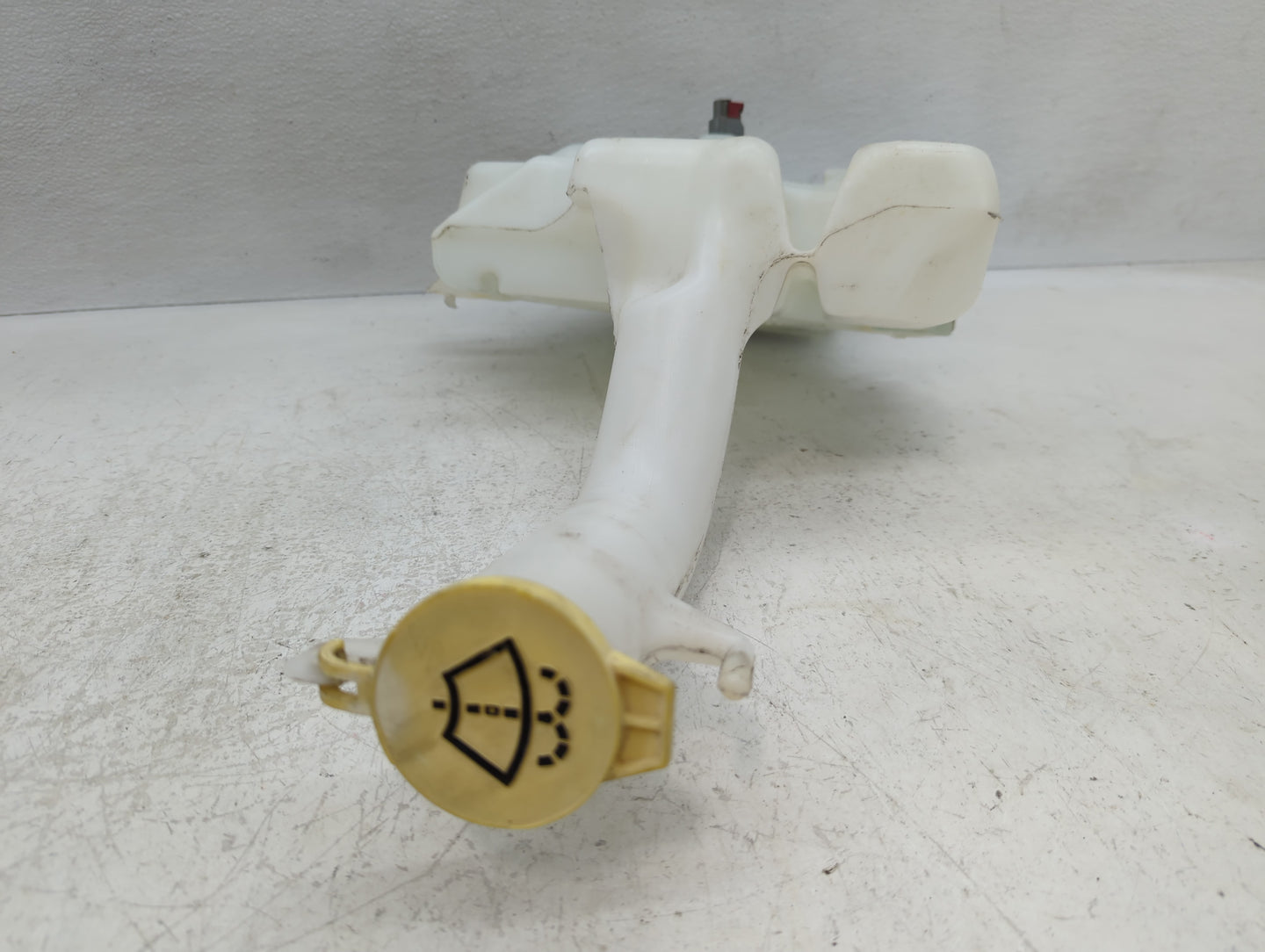 2011 Town & Country Windshield Washer Fluid Reservoir Bottle Oem - Oemusedautoparts1.com