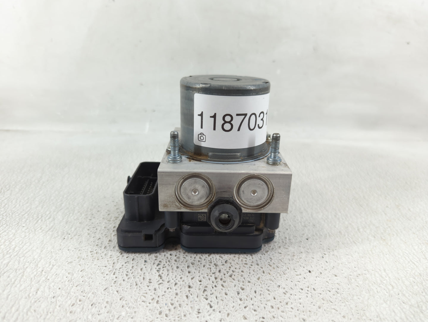 2014 Chrysler Town & Country ABS Pump Control Module Replacement P/N:68183803AC Fits OEM Used Auto Parts - Oemusedautoparts1