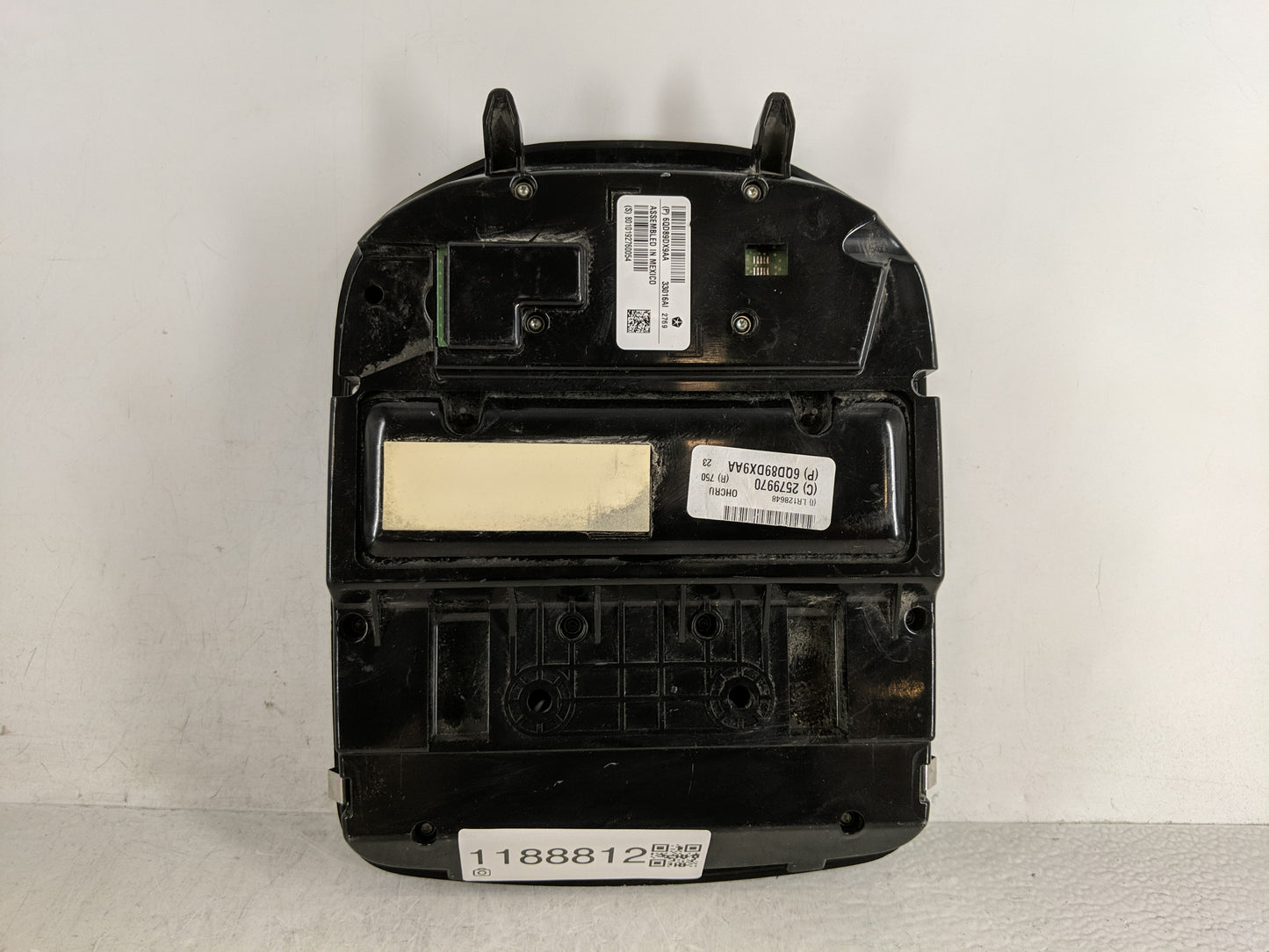 2014 Chrysler Town & Country Overhead Roof Console - Oemusedautoparts1.com