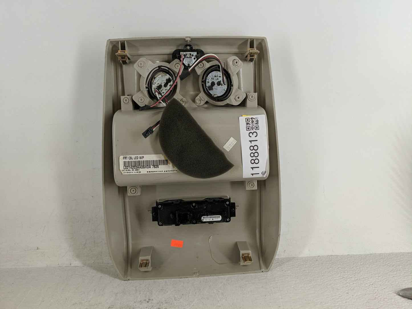 2014 Chrysler Town & Country Overhead Roof Console - Oemusedautoparts1.com