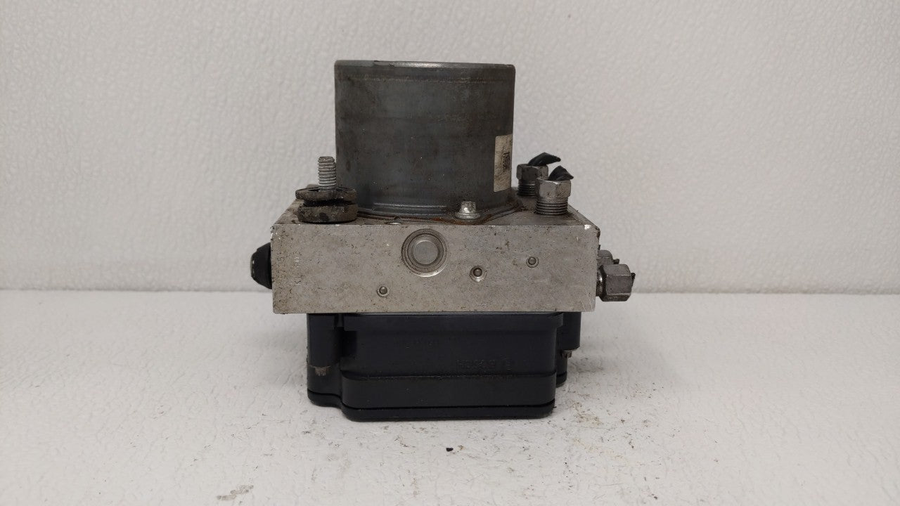 2014 Chrysler Town & Country ABS Pump Control Module Replacement P/N:68183803AC Fits OEM Used Auto Parts - Oemusedautoparts1
