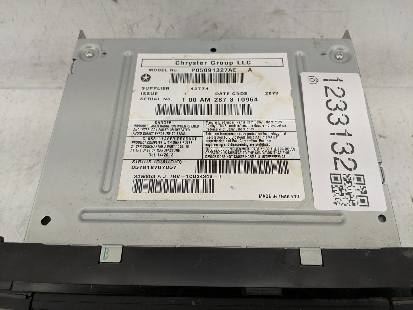 2014 Chrysler Town & Country Radio AM FM Cd Player Receiver Replacement P/N:P05091327AE Fits OEM Used Auto Parts - Oemusedau