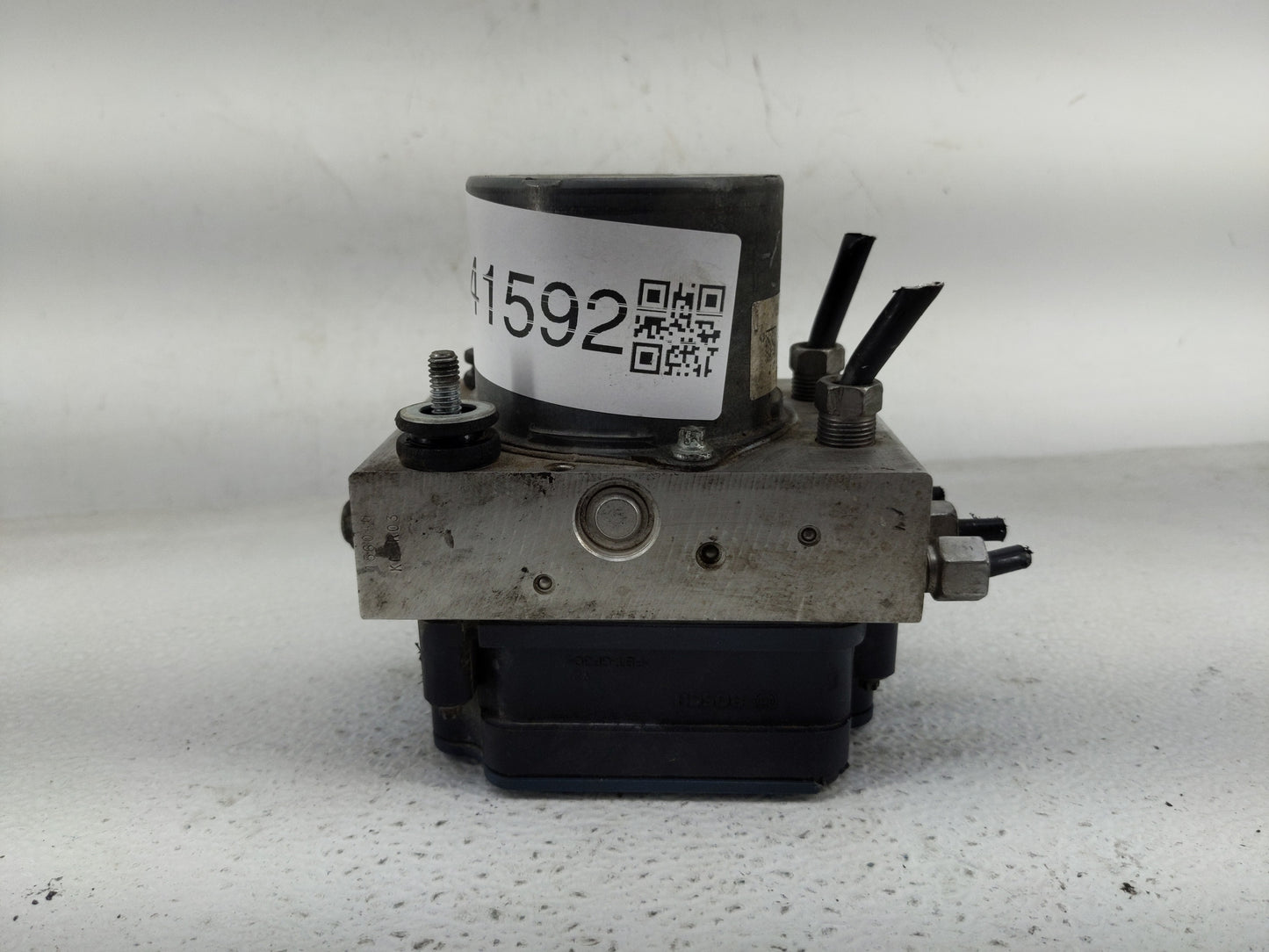 2014 Chrysler Town & Country ABS Pump Control Module Replacement P/N:68183803AC Fits OEM Used Auto Parts - Oemusedautoparts1