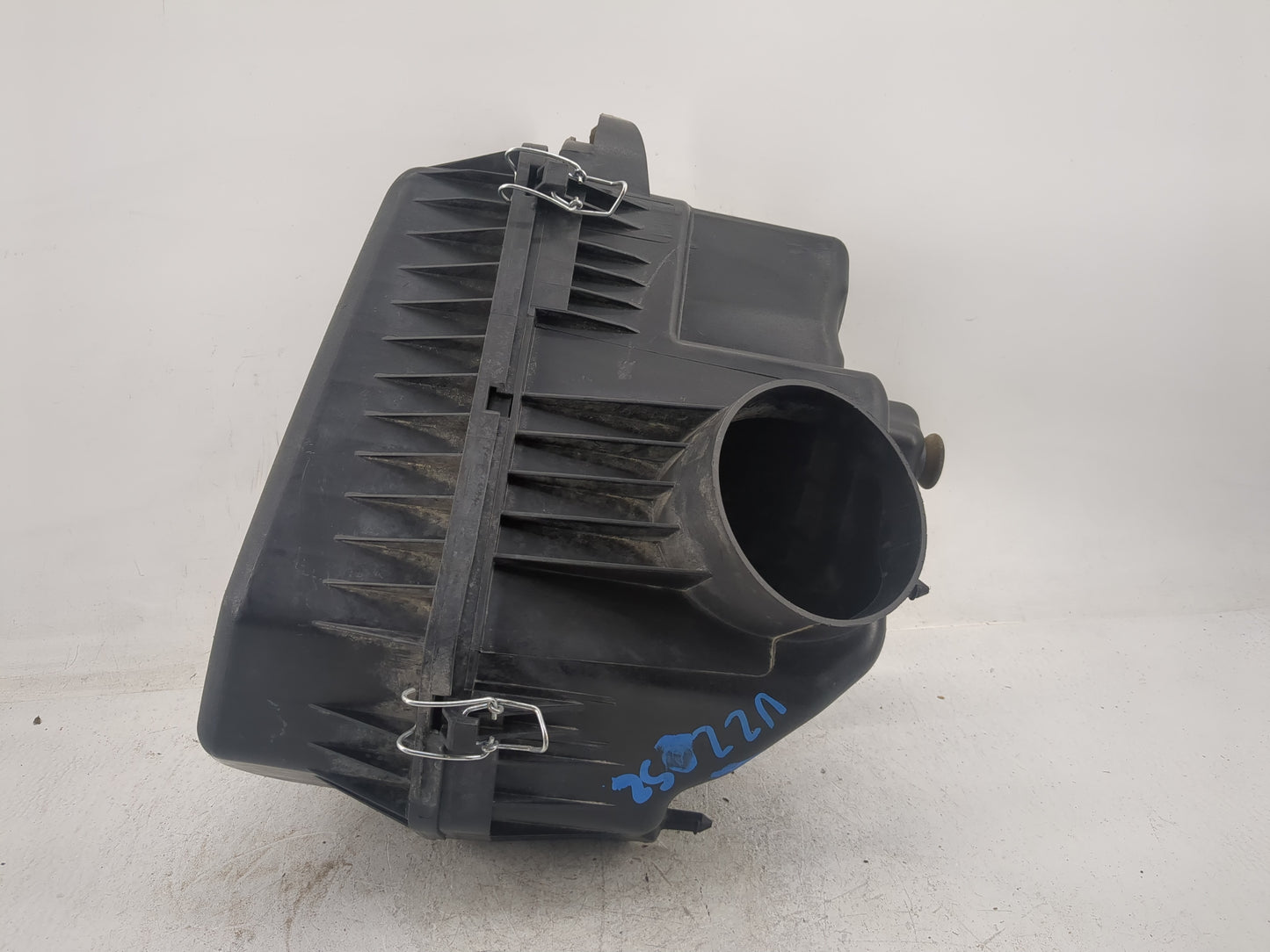 2011-2016 Chrysler Town & Country Air Cleaner Intake-duct Hose Tube - Oemusedautoparts1.com