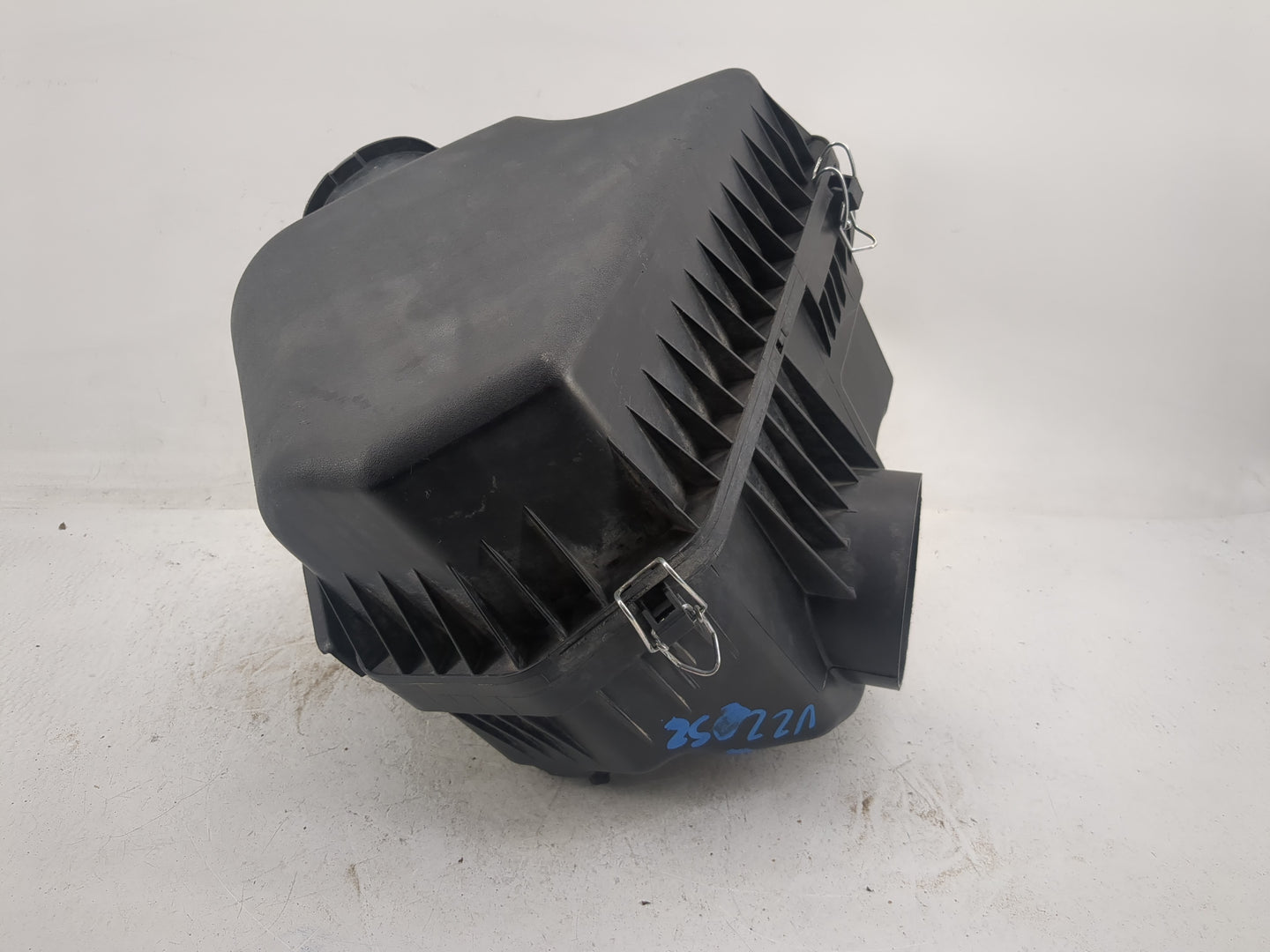 2011-2016 Chrysler Town & Country Air Cleaner Intake-duct Hose Tube - Oemusedautoparts1.com