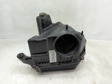 2011-2016 Chrysler Town & Country Air Cleaner Intake-duct Hose Tube - Oemusedautoparts1.com