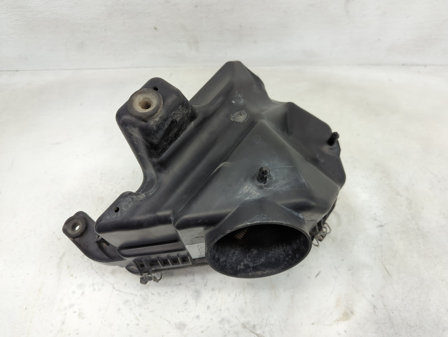 2011-2016 Chrysler Town & Country Air Cleaner Intake-duct Hose Tube - Oemusedautoparts1.com