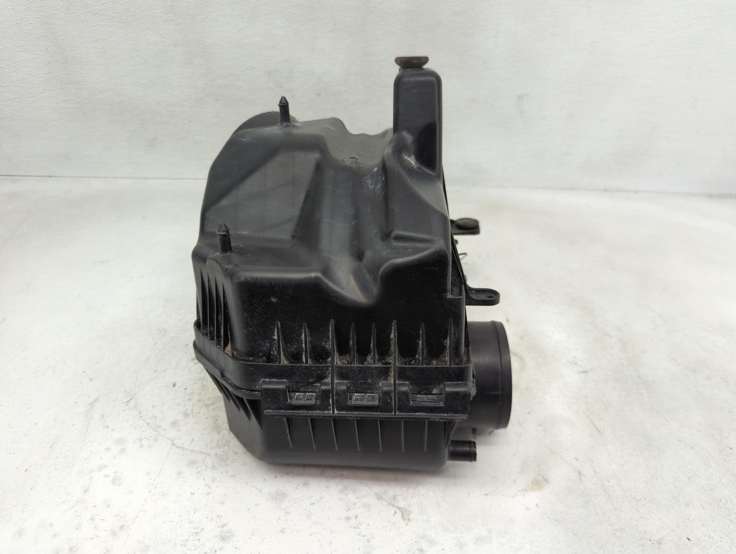 2011-2016 Chrysler Town & Country Air Cleaner Intake-duct Hose Tube - Oemusedautoparts1.com