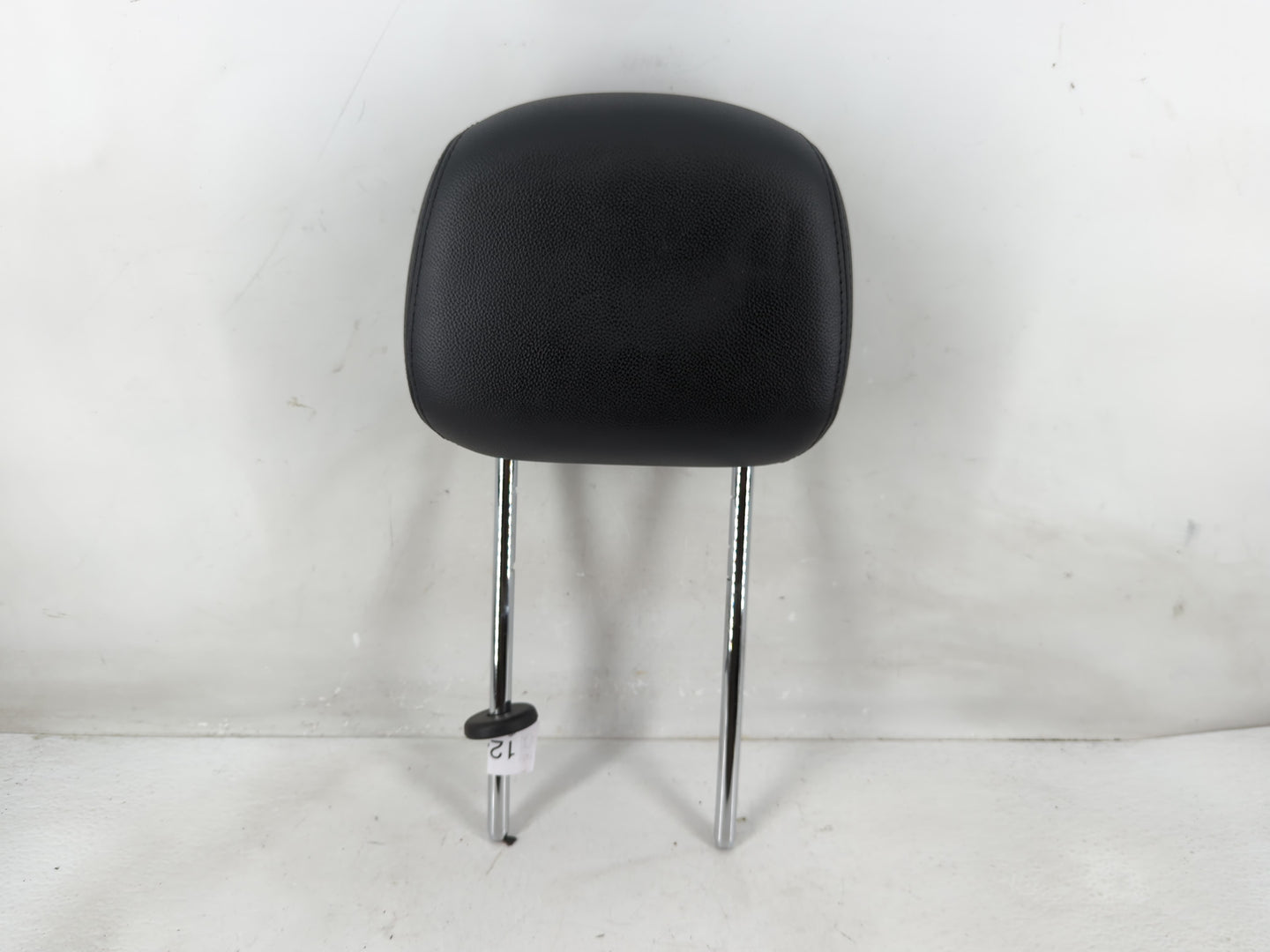 2014 Chrysler Town & Country Headrest Head Rest Rear Seat Fits Fits 2005 OEM Used Auto Parts - Oemusedautoparts1.com