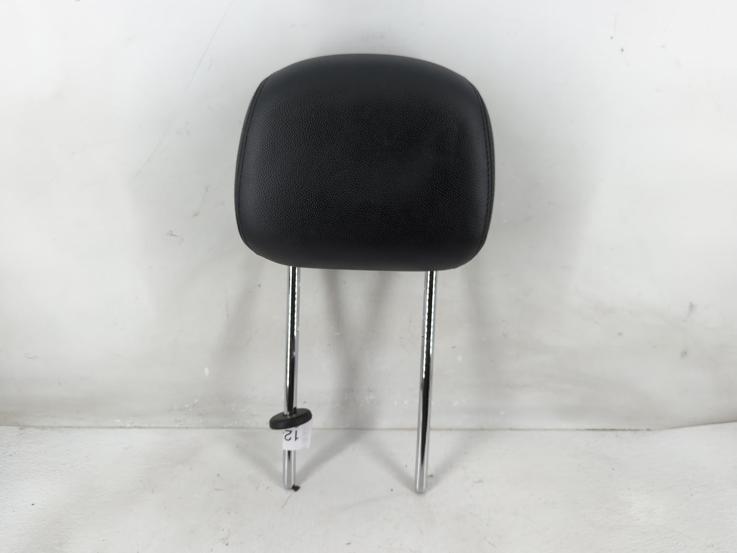 2014 Chrysler Town & Country Headrest Head Rest Rear Seat Fits Fits 2005 OEM Used Auto Parts - Oemusedautoparts1.com