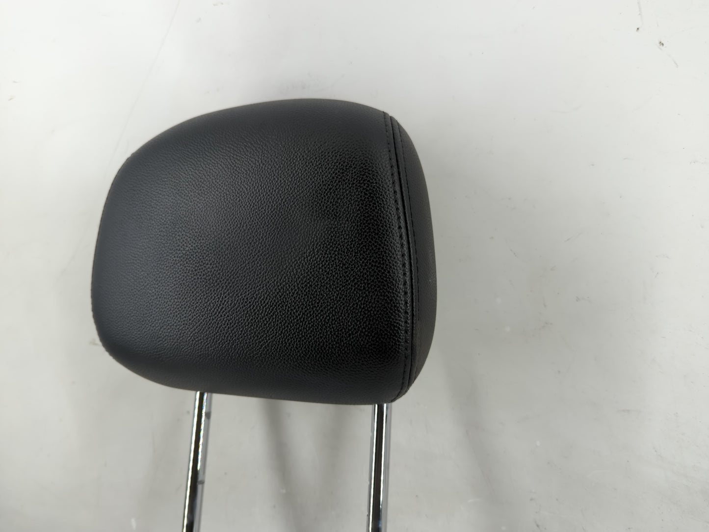 2014 Chrysler Town & Country Headrest Head Rest Rear Seat Fits Fits 2005 OEM Used Auto Parts - Oemusedautoparts1.com