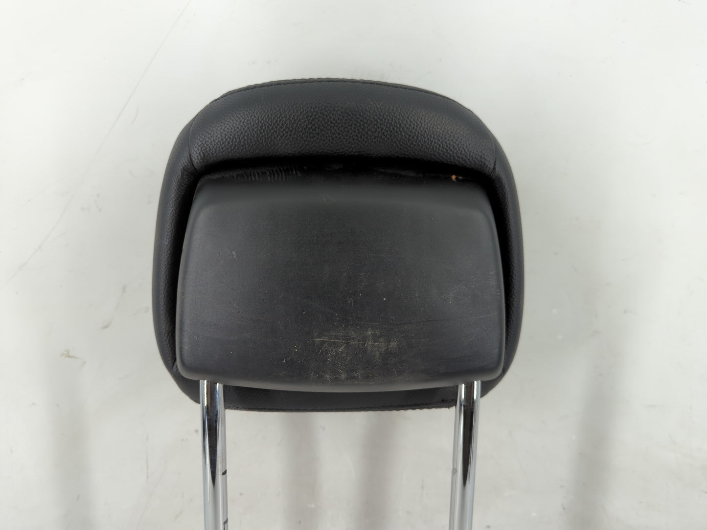 2014 Chrysler Town & Country Headrest Head Rest Rear Seat Fits Fits 2005 OEM Used Auto Parts - Oemusedautoparts1.com