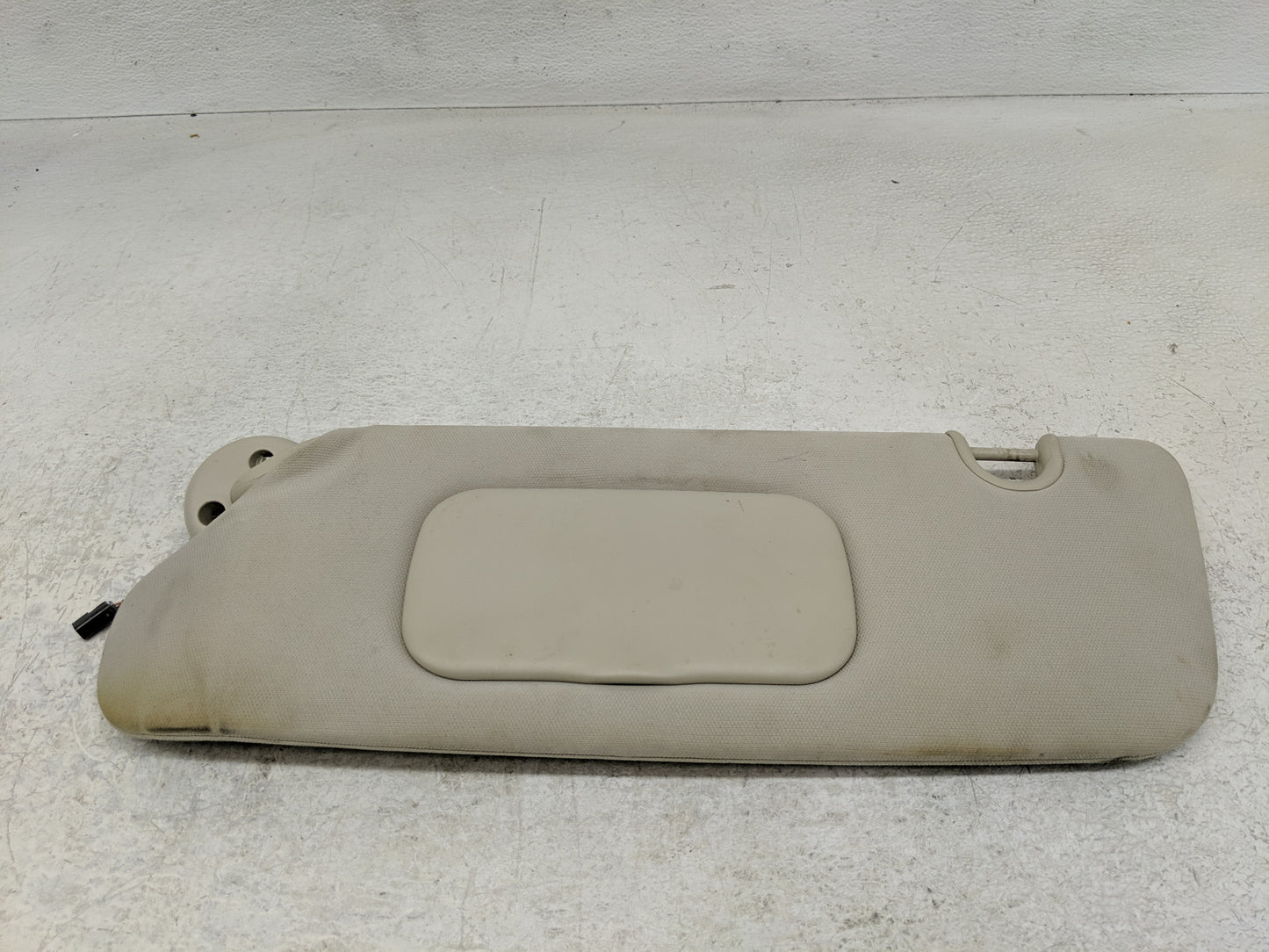 2011-2016 Chrysler Town & Country Sun Visor Shade Replacement Driver Left Mirror Fits OEM Used Auto Parts - Oemusedautoparts